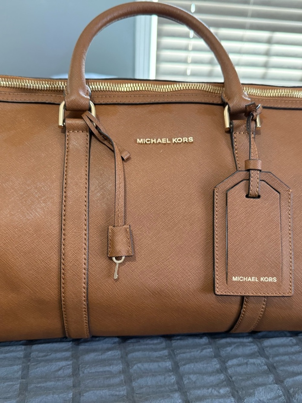 MICHAEL KORS Tan Leather Duffel Bag with Gold-Tone Hardware